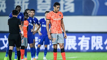 中超-卡尔德克点射宴紫豪建功 沧州雄狮2-1深圳