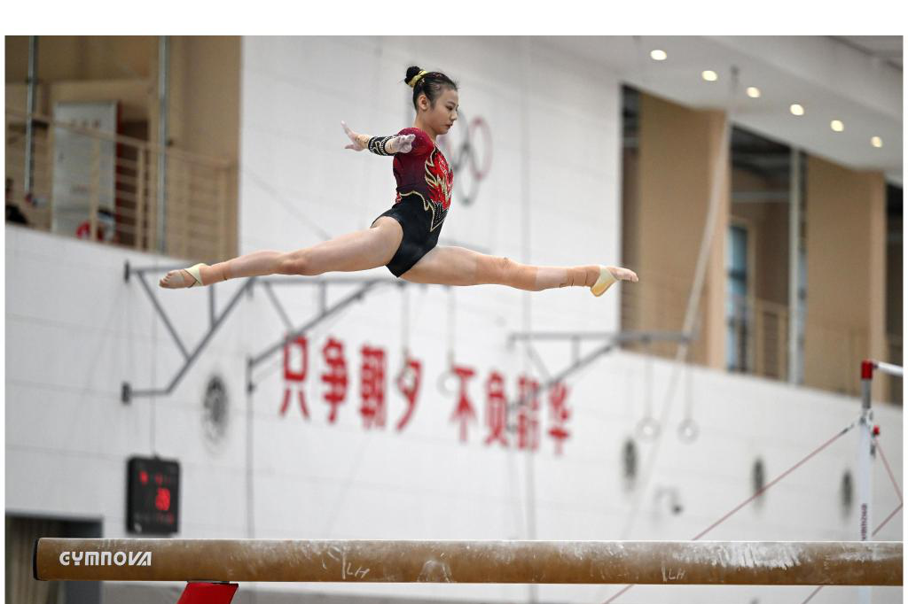 體育頭圖丨邱祺緣奪得巴黎奧運(yùn)會(huì)體操女子第二次選拔賽個(gè)人全能第一名